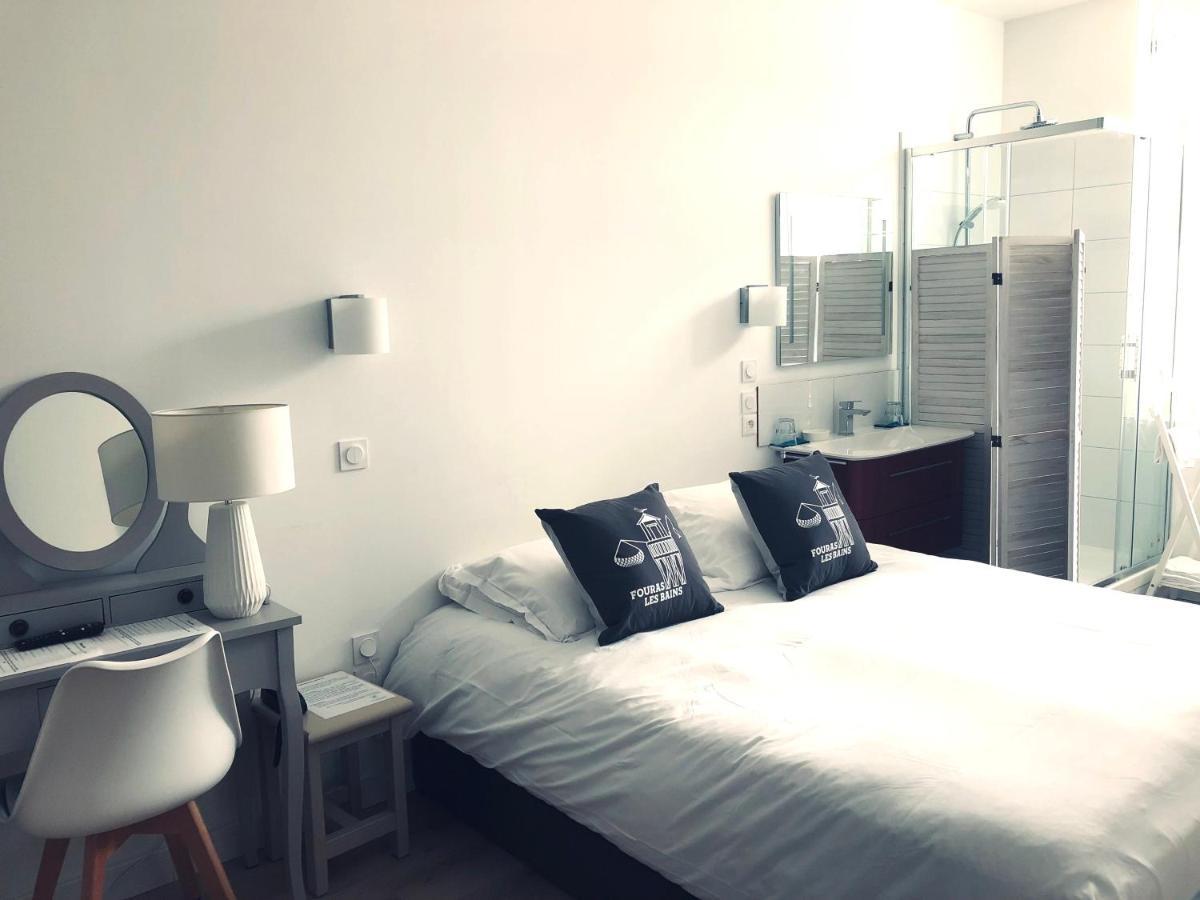 Hotel 2 Etoiles Et Restaurant Le Galet Bleu Фура Екстериор снимка